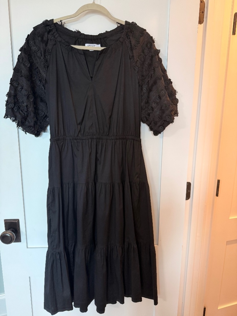 Chico's Size 1 Black Textured Sleeve Tired Dress (US 10)